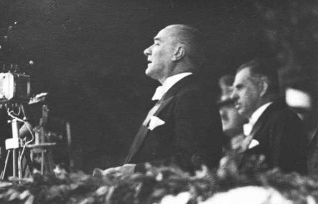 10 KASIM SÖZLERİ| Atatürk ile ilgili duygusal sözler resimli! 10 Kasım uzun, yeni durum mesajları!