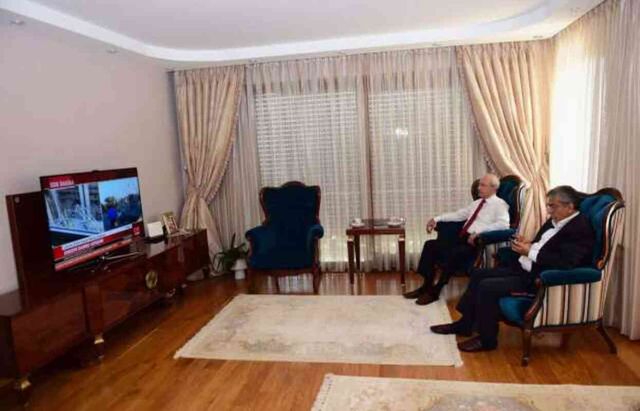 CHP lideri Özgür Özel, 15 Temmuz gecesi neler yaşadığını anlattı
