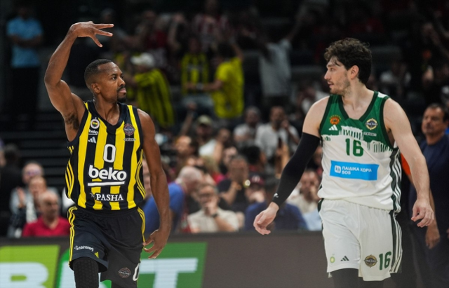 Fenerbahçe Beko, Panathinaikos'u devirerek EuroLeague'de finale yükseldi