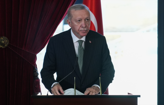 Devletin zirvesi Anıtkabir'de! Erdoğan'dan özel deftere çarpıcı not: Boş durmuyorlar