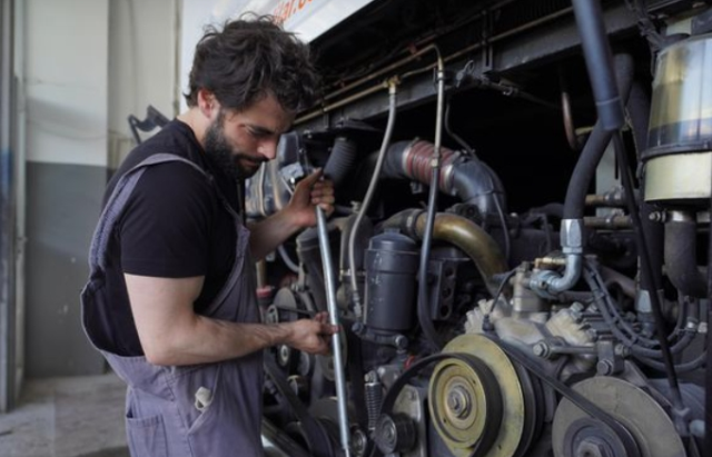 Veliaht 17. bölüm tek parça full HD izleme linki var mı?