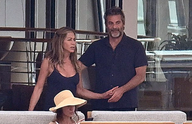 Jennifer Aniston'ın Kalbini Yeni Bir Aşka Açması
