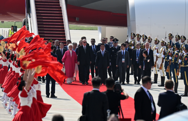 Dünyanın gözü bu zirvede! Cumhurbaşkanı Erdoğan Çin'e gitti