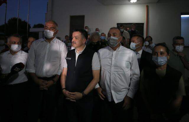 Manavgat'ta büyük felaket! Yangın bir türlü kontrol altına alınamıyor