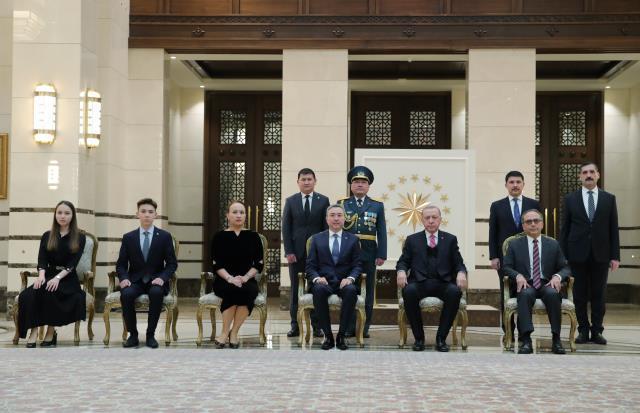 Cumhurbaşkanlığı Külliyesi'nde 2 yıl sonra ilk yaşandı, Büyükelçiler törende maske takmadı