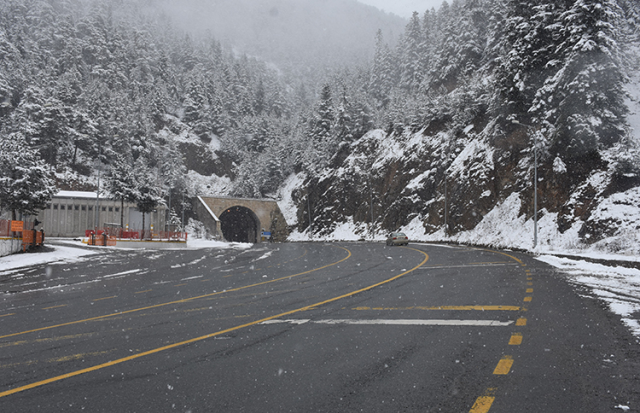 13 Aralık Cuma İstanbul'da hava nasıl olacak, kar yağışı var mı? Türkiye'de kar yağan yerler son durum!