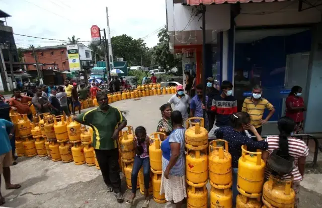 Sri Lanka Başbakanı: Ekonomimiz tamamen çöktü, uluslararası desteğe ihtiyacımız var