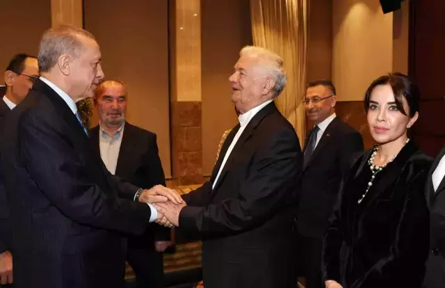 Cumhurbaşkanı Erdoğan: 'Türkiye'ye ve Türk kültürüne hizmet eden, katkı sunan herkesin başımızın üstünde yeri vardır'