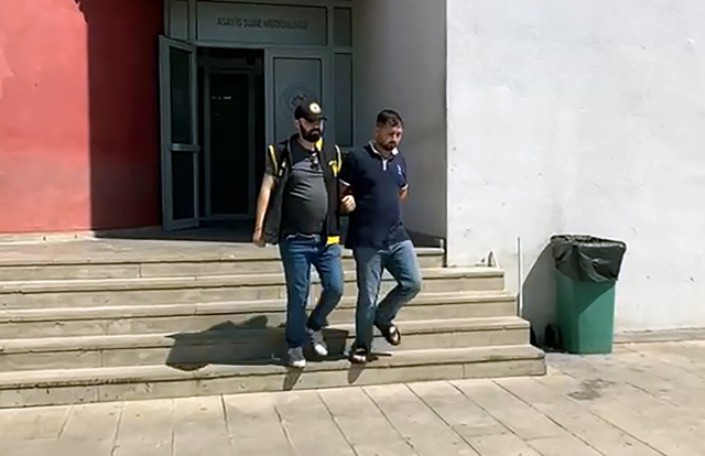 73 yaşındaki emeklinin varını yoğunu çaldılar, bakın nerede yakalandılar