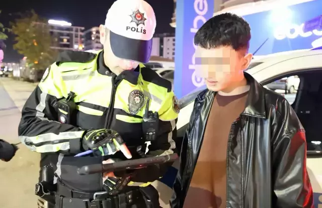 15 yaşındaki sürücü, polisi peşine taktı