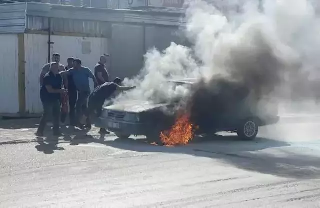 Otomobilini satmak için notere götürecekti! Park halindeki araç yanarak kullanılamaz hale geldi