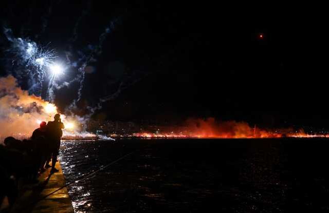 Gece gündüze döndü! Göztepe'nin 98. yıl dönümü İzmir'de coşkuyla kutlandı