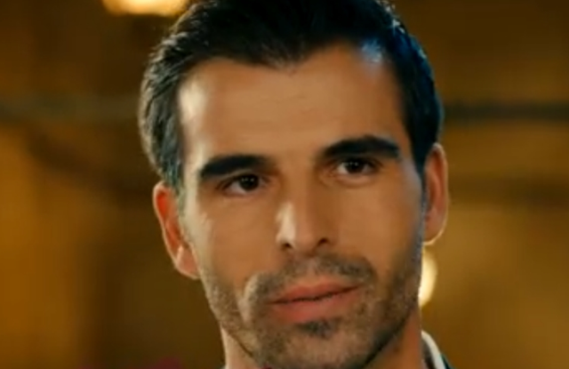 Mehmet Akif Alakurt kimdir, bekar mı, evli mi, çocuğu var mı? Mehmet Akif Alakurt hangi dizilerde oynadı?