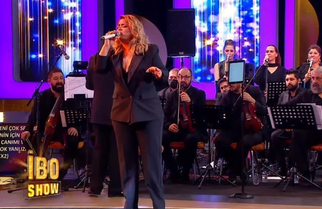 Kilolarıyla ilgili yapılan kötü yorumlar ünlü şarkıcıyı hastanelik etti