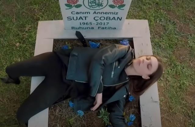 Arka Sokaklar Zeliş öldü mü, diziden nasıl ayrıldı? Arka Sokaklar Zeliş diziden nasıl ayrıldı? Yüsra Geyik Arka Sokaklar'dan nasıl ayrıldı?