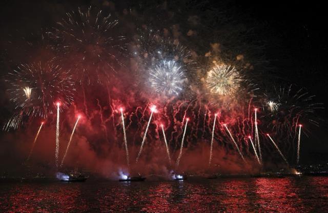 İBB'den Üsküdar sahilinde görkemli Cumhuriyet Bayramı kutlaması