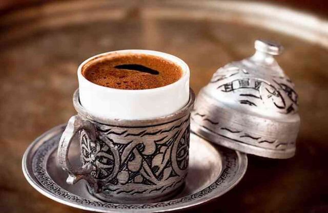 Türk Kahvesinin Faydaları ve Zararları Nelerdir?