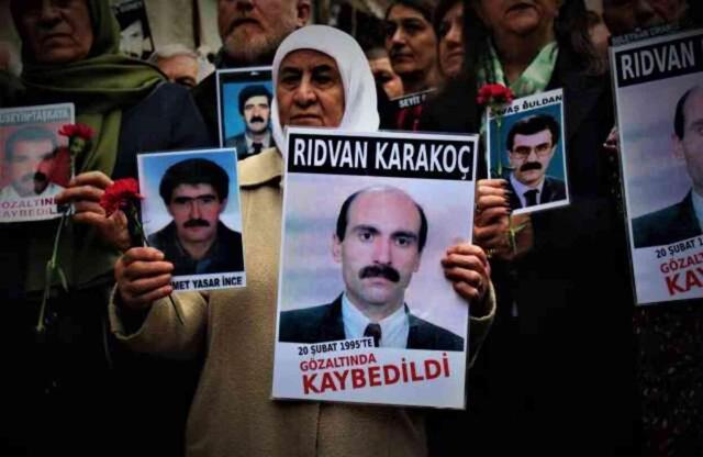 AK Parti Grup Başkanvekili Zengin duyurdu: Cumartesi Anneleri'nin 1000. hafta eylemine izin verilecek