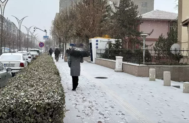 İstanbul'da yarın da okullar tatil edildi