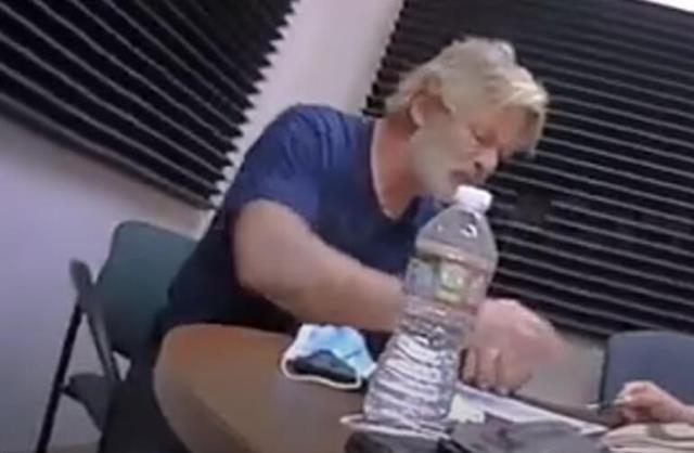 Oyuncu Alec Baldwin'in görüntü yönetmenini öldürdüğü olayla ilgili yeni görüntüler ortaya çıktı