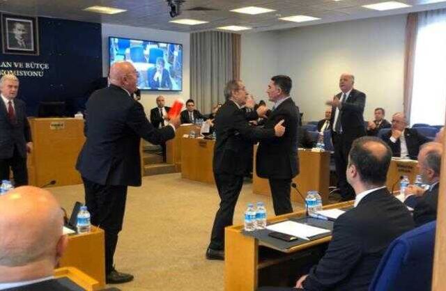 Memur ve emekli zammı Meclis'i karıştırdı! Vekiller birbirlerinin üzerine yürüdü, az kalsın kavga çıkıyordu