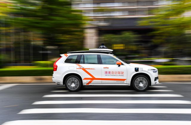 Çin'de Robot Taksi Didi Ticari Faaliyete Başladı