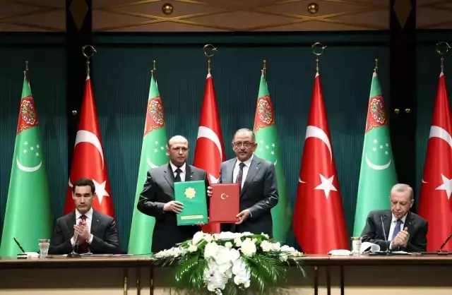 Türkiye ile Türkmenistan arasında 13 anlaşma imzalandı