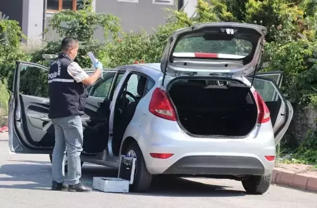 Satın almak istediği araçta bıraktığı 75 bin lirası çalındı