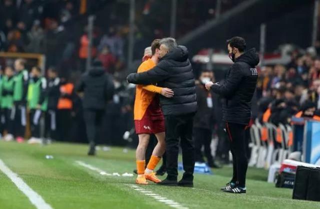 Kerem Aktürkoğlu derbiye hazır mı? Domenec Torrent tek cümleyle yanıt verdi