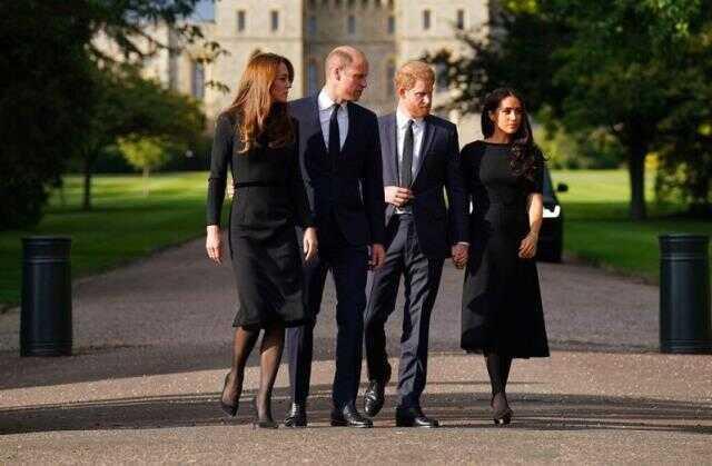 Asi Prens'ten art arda bomba itiraflar! Yardım yürüyüşü sırasında cinsel organı donmuş