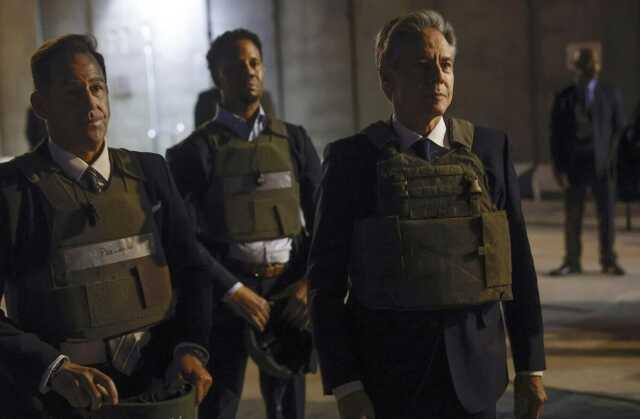 Türkiye ziyareti öncesi sürpriz ziyaretler gerçekleştiren ABD Dışişleri Bakanı Blinken, Irak'ta çelik yelek giydi