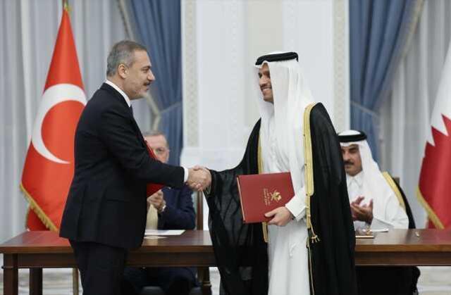 Cumhurbaşkanı Erdoğan, Katar Emiri Al Thani ile bir araya geldi