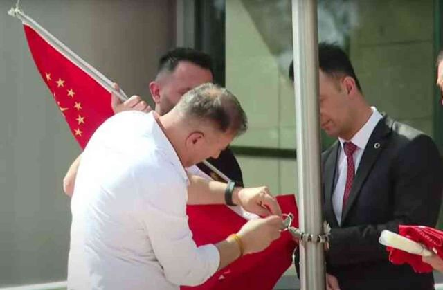Cumhurbaşkanı Erdoğan, CHP Genel Merkezi'nde! Özgür Özel kapıda karşıladı