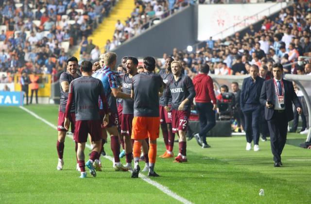 Şampiyonluk artık bir maç uzaklıkta! Trabzonspor, Adana Demirspor engelini rahat geçti