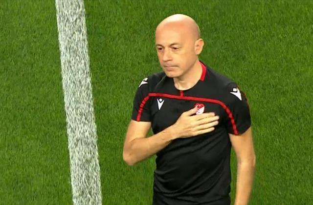 Sahaya adımını atınca kıyamet koptu! Cüneyt Çakır ağlamamak için kendini zor tuttu