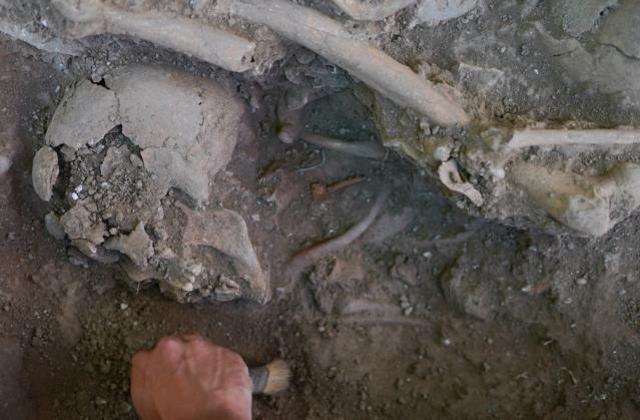 Granada'da Müslümanlara ait kalıntılar bulundu! Kefenlerin yanında ölüm kartına ulaşıldı