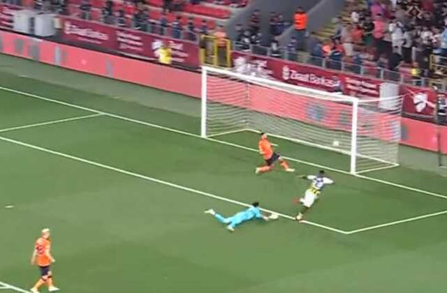 50'inci saniyede öne geçtiler! Hatayı affetmeyen Arda Güler'den Batshuayi'ye harika asist