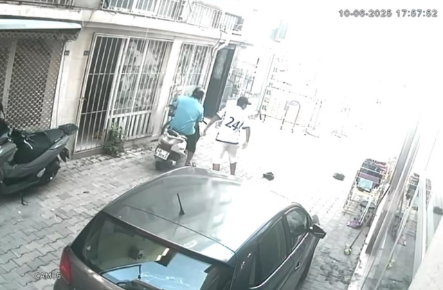 Öldürdüğü çocukla birlikte eve geldiği anların görüntüsü ortaya çıktı