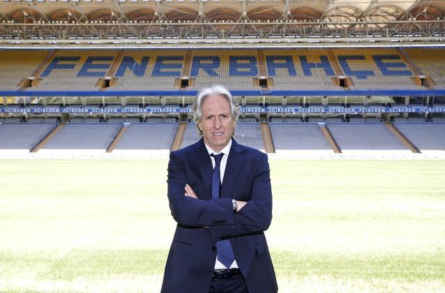 Son Dakika: Jorge Jesus resmen Fenerbahçe'de! İşte sözleşme süresi ve maliyeti