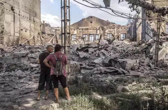 Rusya, Ukrayna'nın doğudaki 'son kale' olarak tanımladığı Lysychansk'ı ele geçirdi