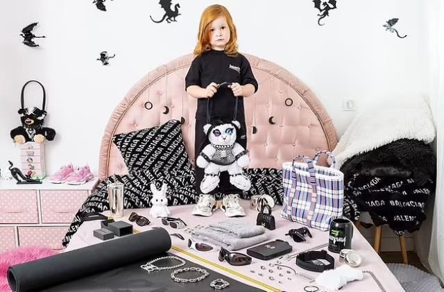 Deri kayış, zincir, kilit... Çocukları alet ettikleri reklam kampanyasına tepki çekti, moda devi gBalenciaga eri adım attı!