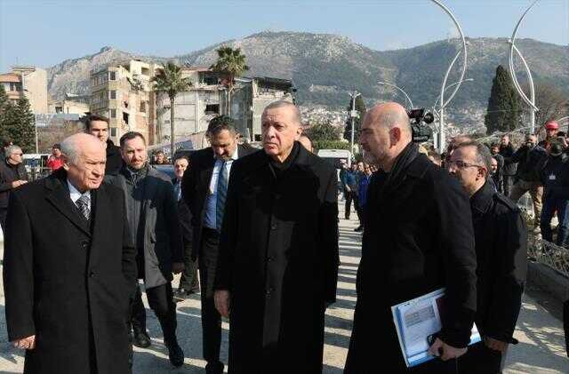 Cumhurbaşkanı Erdoğan ve MHP lideri Bahçeli deprem bölgesinde