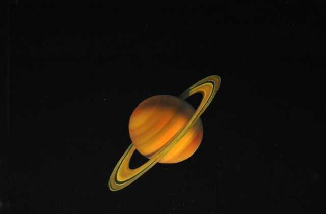 Bilim adamları 100 yıl öncesine ait dev Saturn megafırtınalarının gizemli 'radyo sinyallerini' Dünya'ya ilettiklerini iddia etti