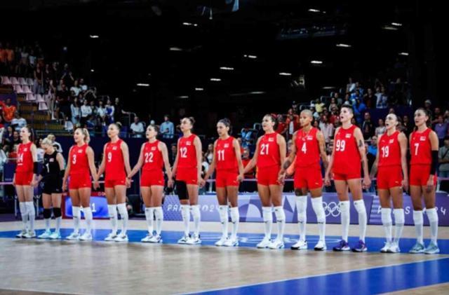CANLI ANLATIM | Türkiye-Çin voleybol maçı canlı yayın izle! Paris 2024 Filenin Sultanları çeyrek finalde