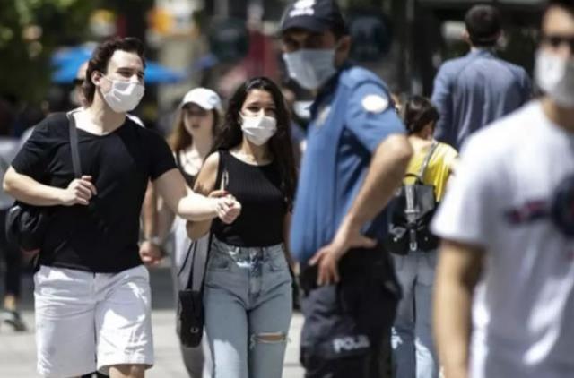 Son Dakika! İçişleri Bakanlığı kapalı alanda maske zorunluluğunu kaldıran genelgeyi 81 il valiliklerine gönderdi