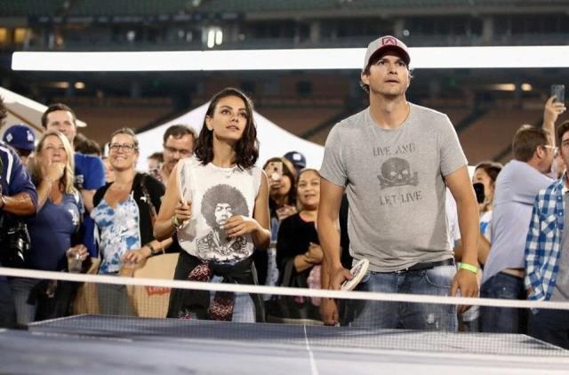 Ünlü çift Mila Kunis ve Ashton Kutcher tuhaf ev sırlarını ifşa etti: Tuvalet kapılarımız hep açık