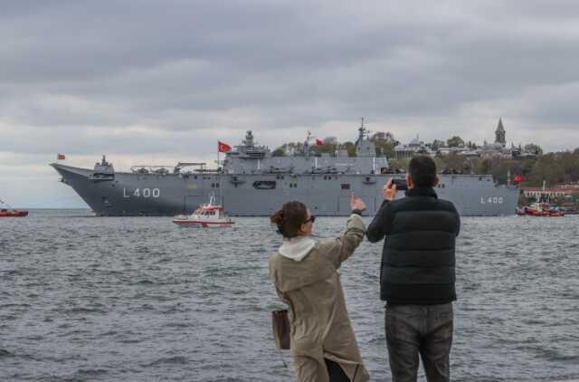 TCG Anadolu demir aldı! Boğaz'dan geçerek 21 pare top atışıyla Cumhurbaşkanı Erdoğan'ı selamlayacak