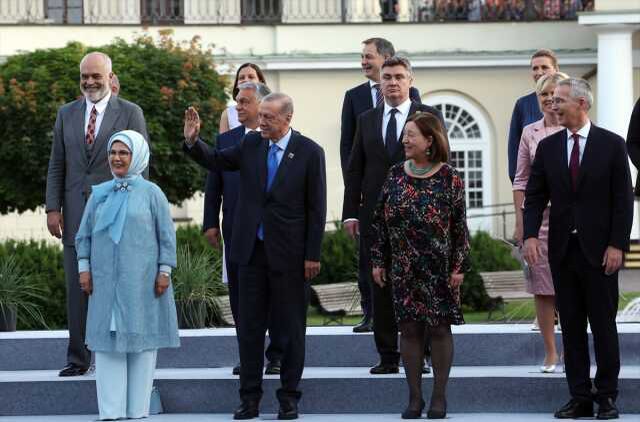 Litvanya Cumhurbaşkanı NATO Zirvesi'nde akşam yemeği verdi