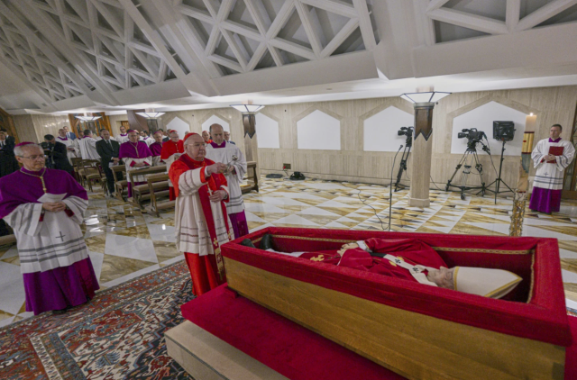 Papa Francis tabuttaki hali! Papa Francis tabuttaki hali nasıl?