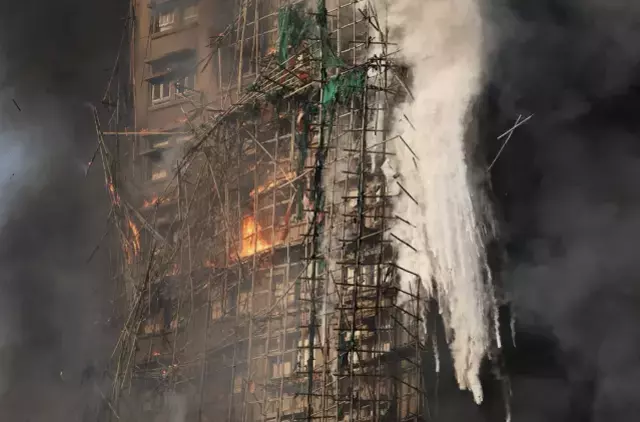 Hong Kong'daki dev sitede çıkan yangında ölü sayısı 55'e yükseldi